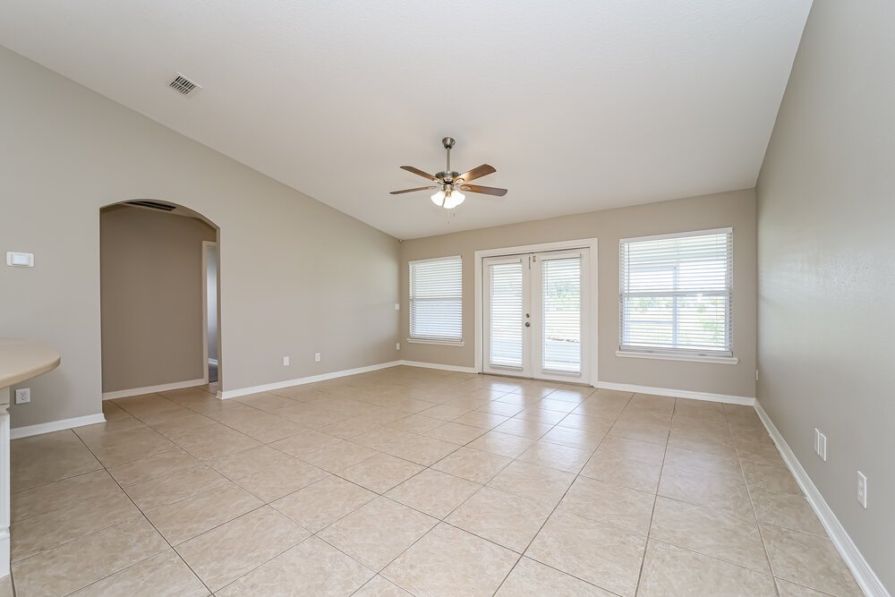 4-Bed Rental on 3017 Captiva Bluff photo 4