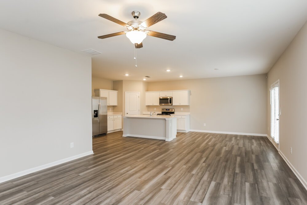 4-Bed Rental on 50 Hyde Park photo 4