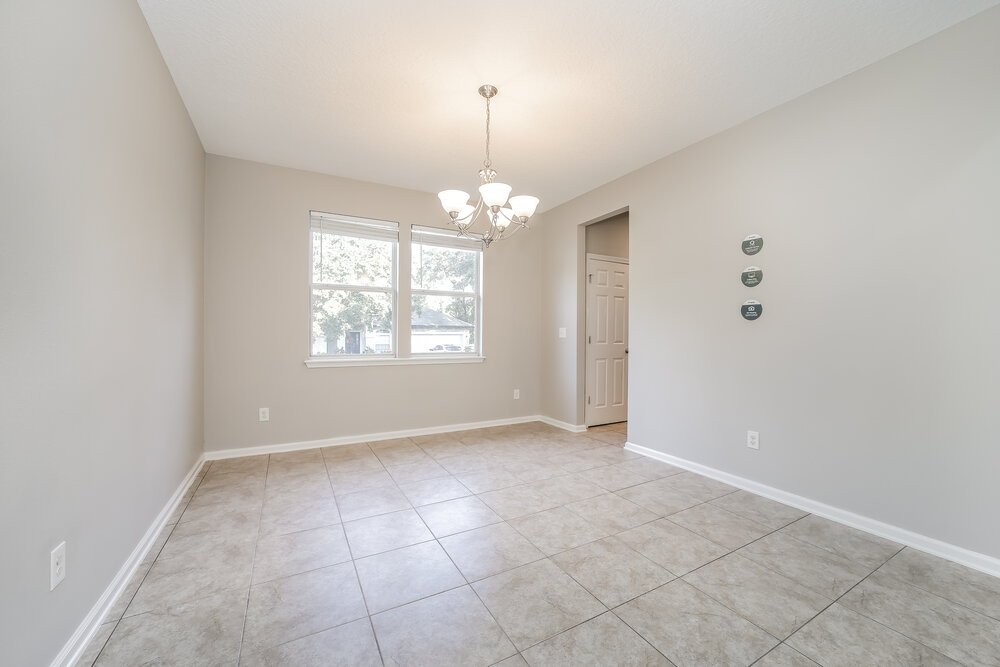 4-Bed Rental on 1606 Creek Point photo 5