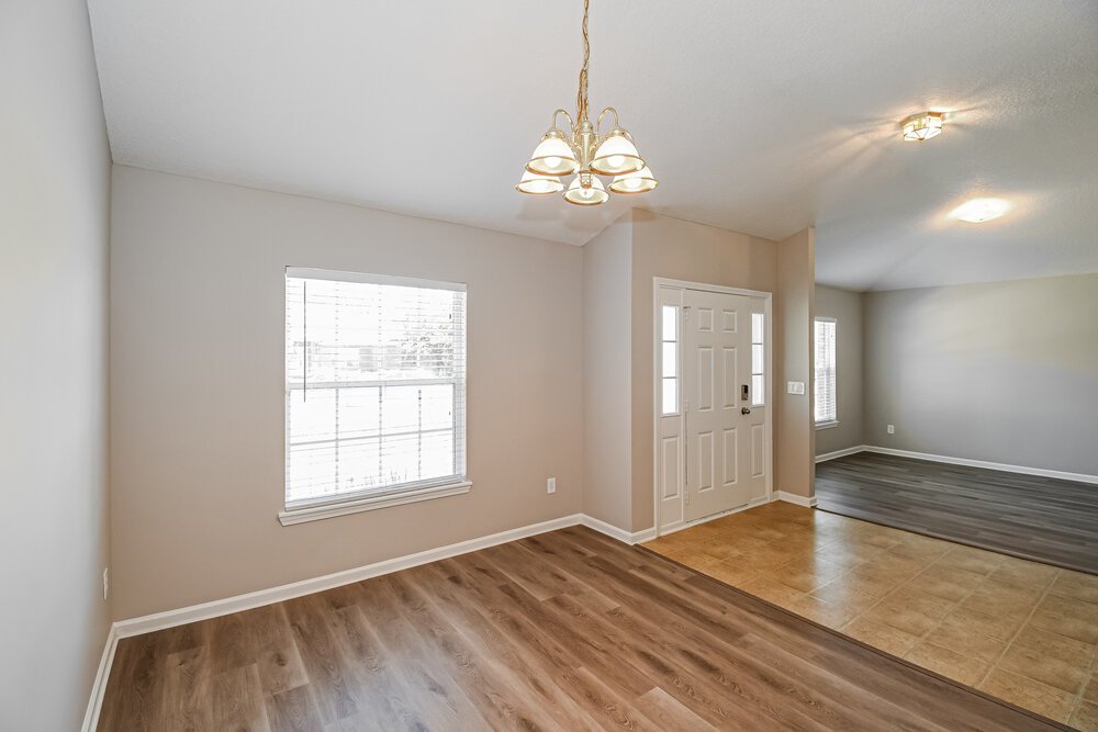 3-Bed Rental on 9225 Hawks Run photo 5
