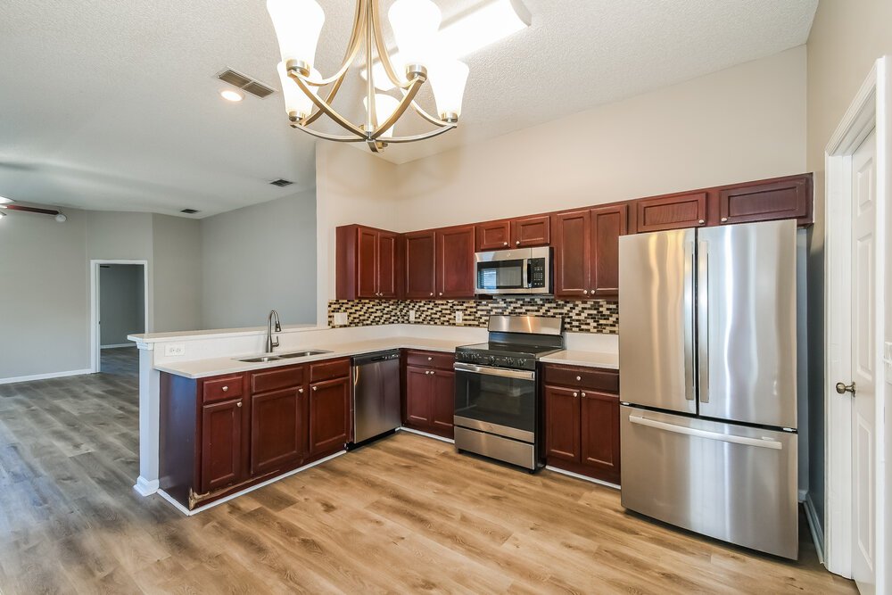 3-Bed Rental on 6875 Recreation Trl photo 5