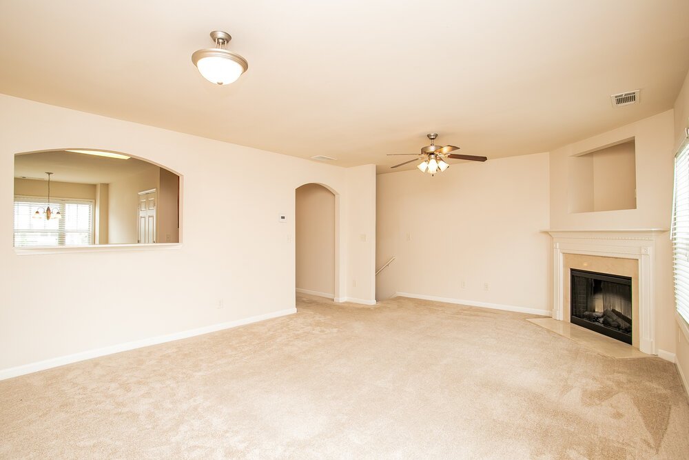 3-Bed Rental on 2279 Baywood Tree photo 5