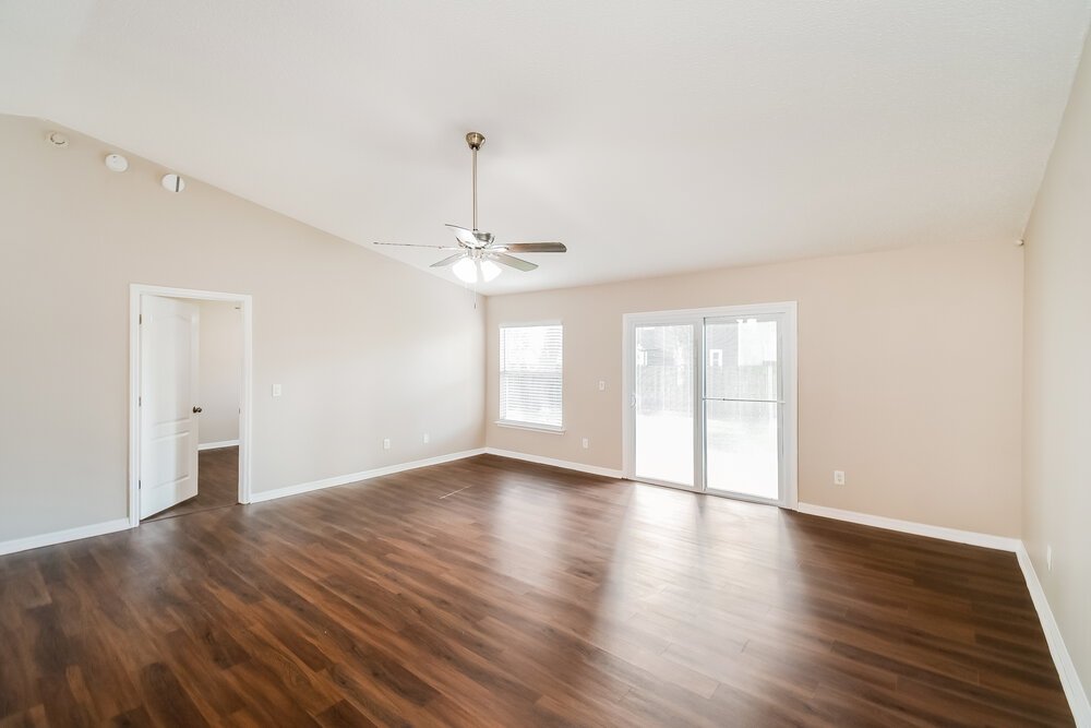 3-Bed Rental on 2953 Golden Pond photo 5