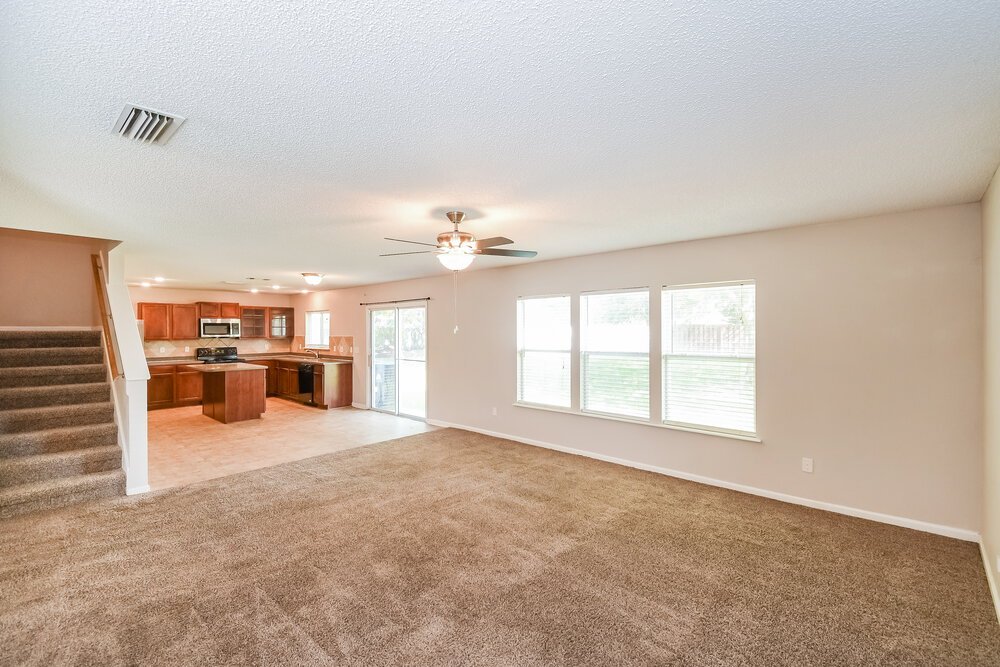 4-Bed Rental on 1179 Morning Light photo 5
