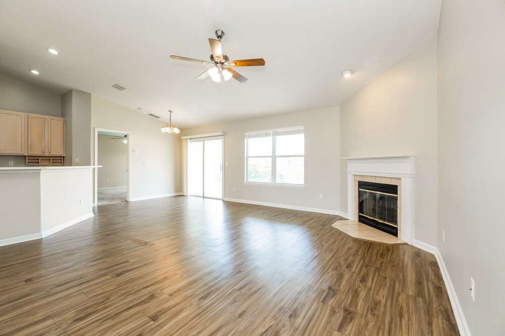 3-Bed Rental on 3021 Captiva Bluff photo 5