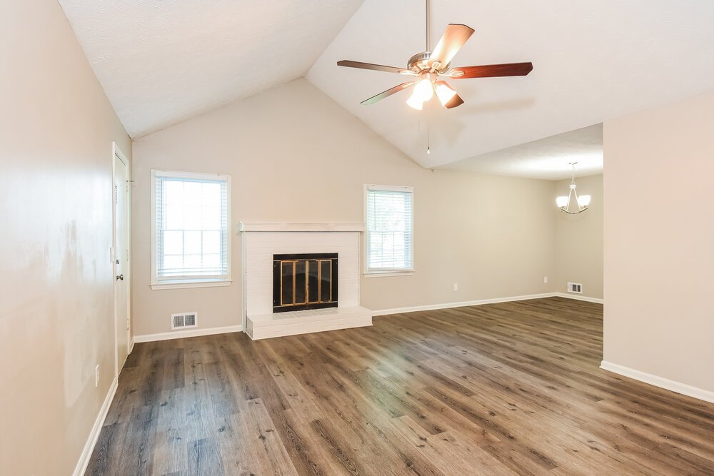 3-Bed Rental on 1471 Daniel Ln photo 5