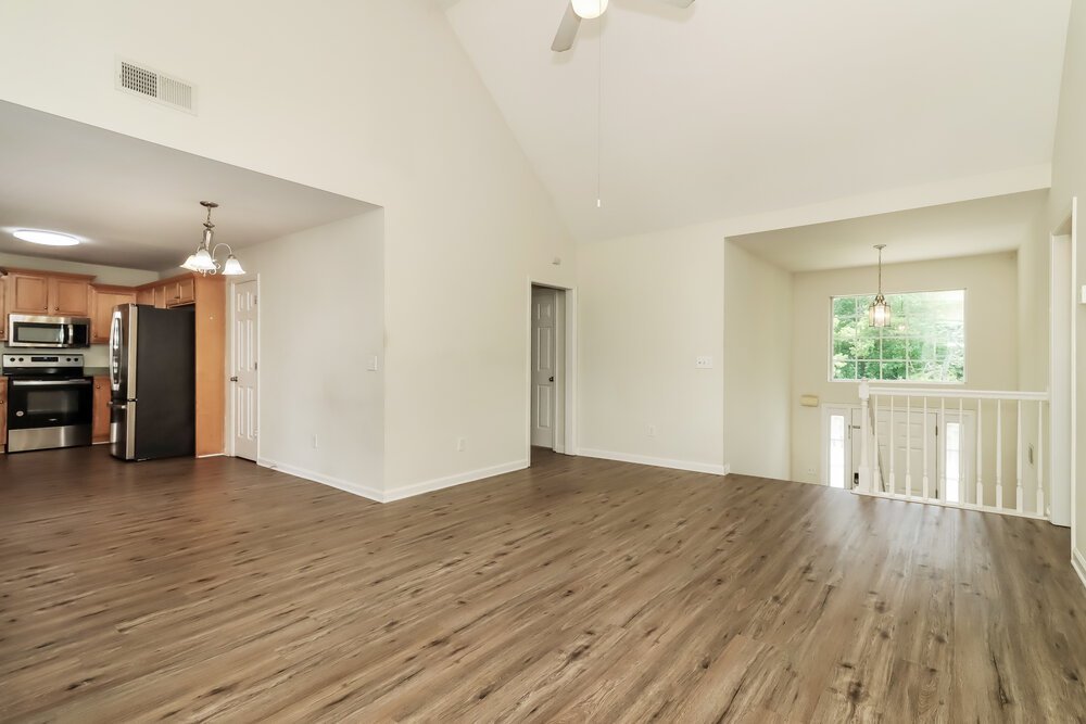 3-Bed Rental on 212 Browning Cir photo 5