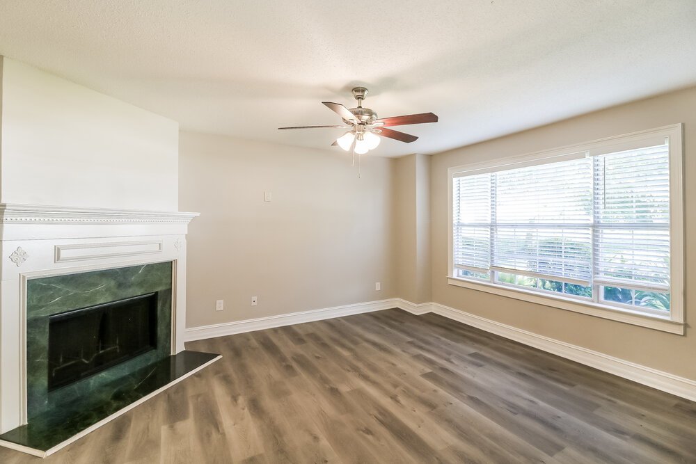 4-Bed Rental on 17 Arbor Cove photo 5