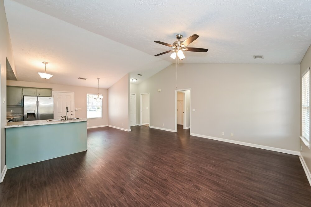 3-Bed Rental on 1147 Melvin Dr photo 5