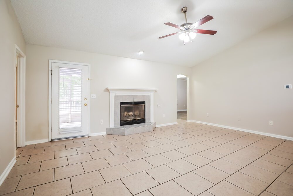 4-Bed Rental on 492 Heron Nest photo 5