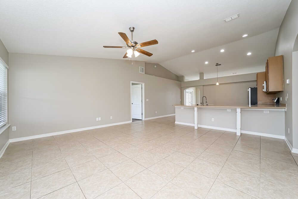 4-Bed Rental on 3017 Captiva Bluff photo 5
