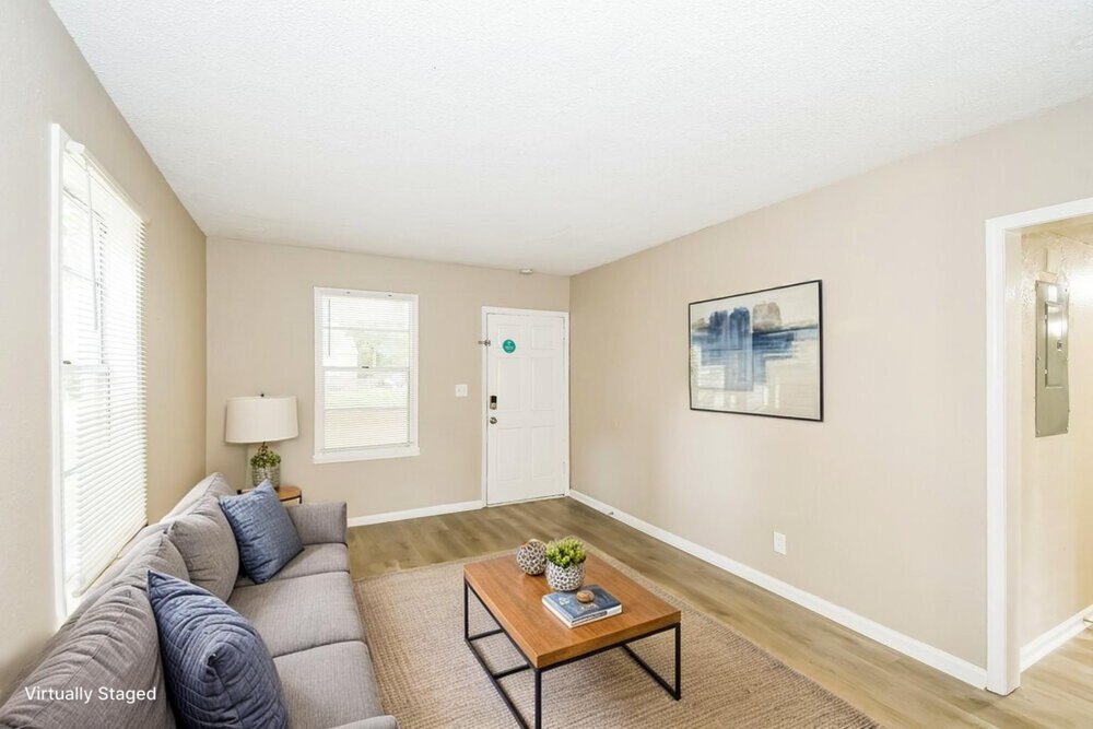 3-Bed Rental on 1031 Bunker Hill photo 5