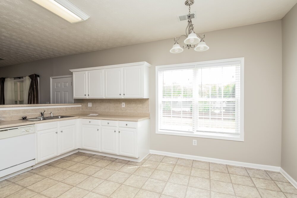 4-Bed Rental on 2508 Santa Clara photo 6