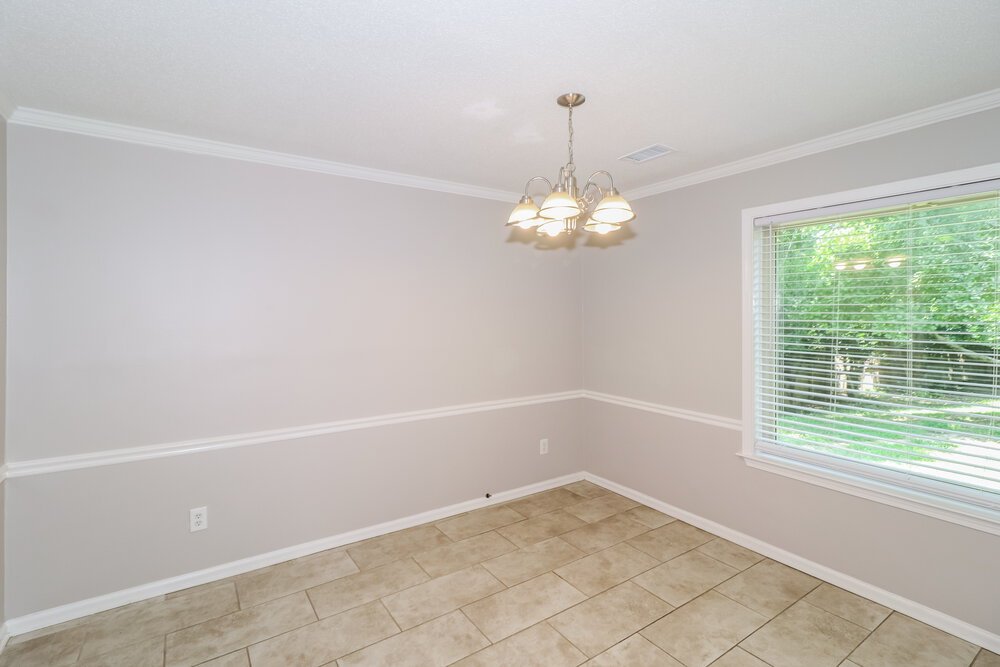 3-Bed Rental on 1366 Sandy Stone photo 6