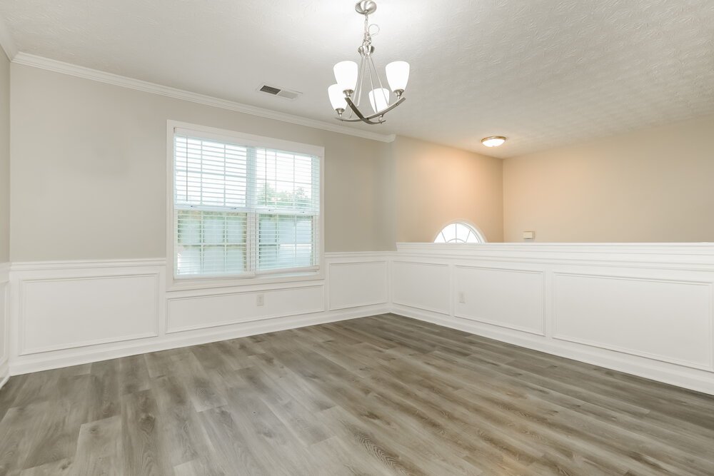 5-Bed Rental on 95 Cliff View photo 6