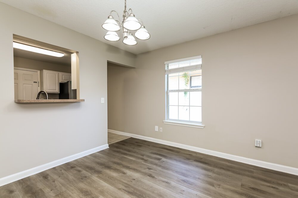 3-Bed Rental on 416 S 13th photo 6