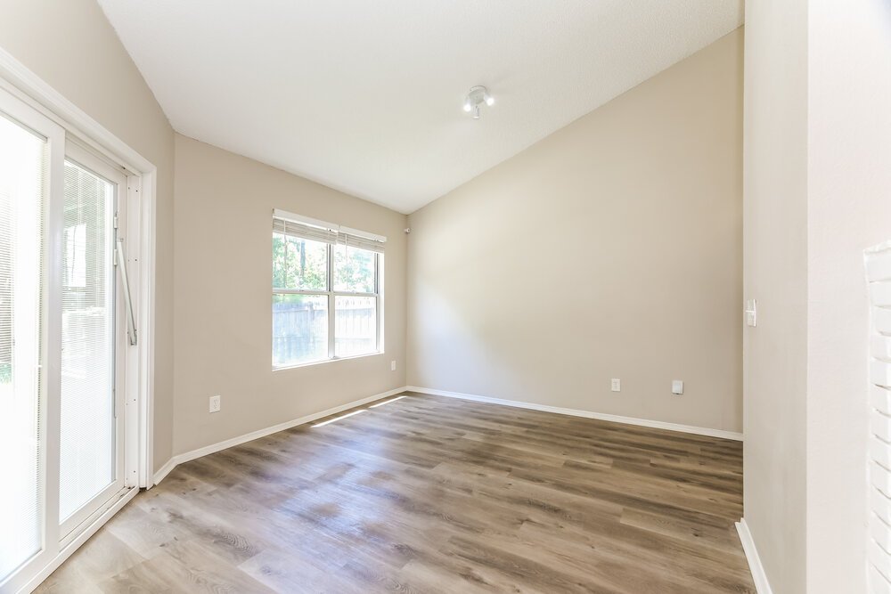 3-Bed Rental on 12725 Serenade Cir photo 6