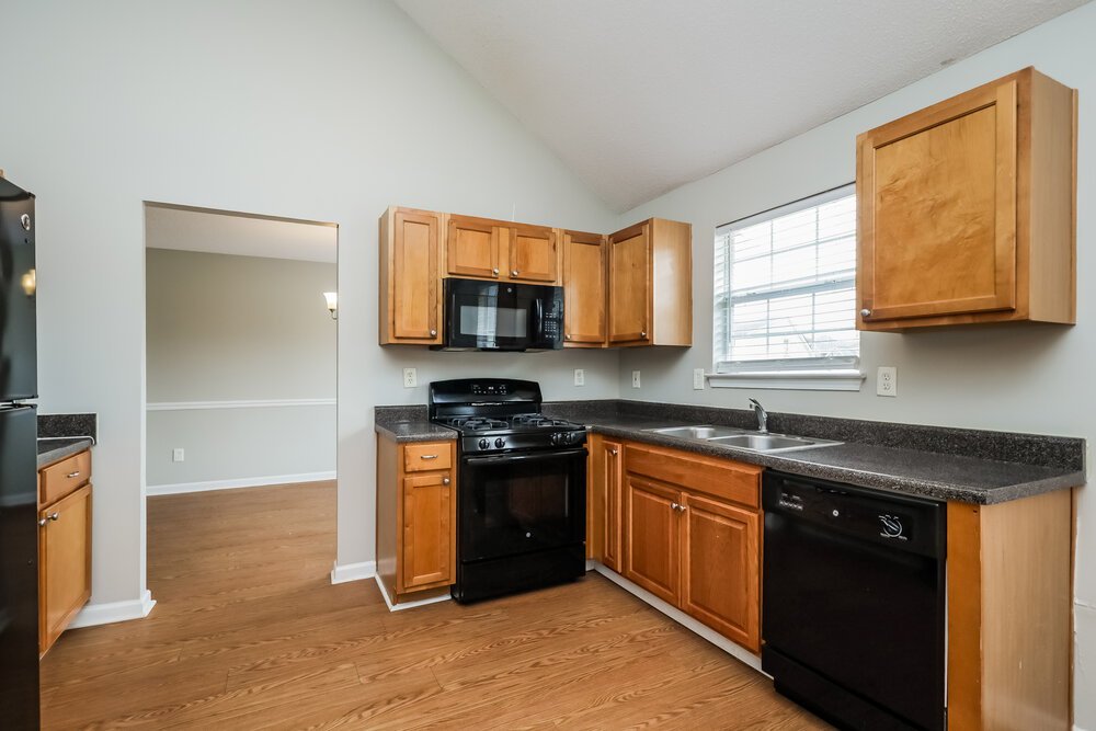 3-Bed Rental on 153 Bellington Dr photo 6