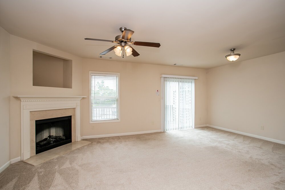 3-Bed Rental on 2279 Baywood Tree photo 6