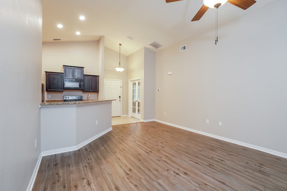 3-Bed Rental on 3340 Ridgeview Dr photo 6