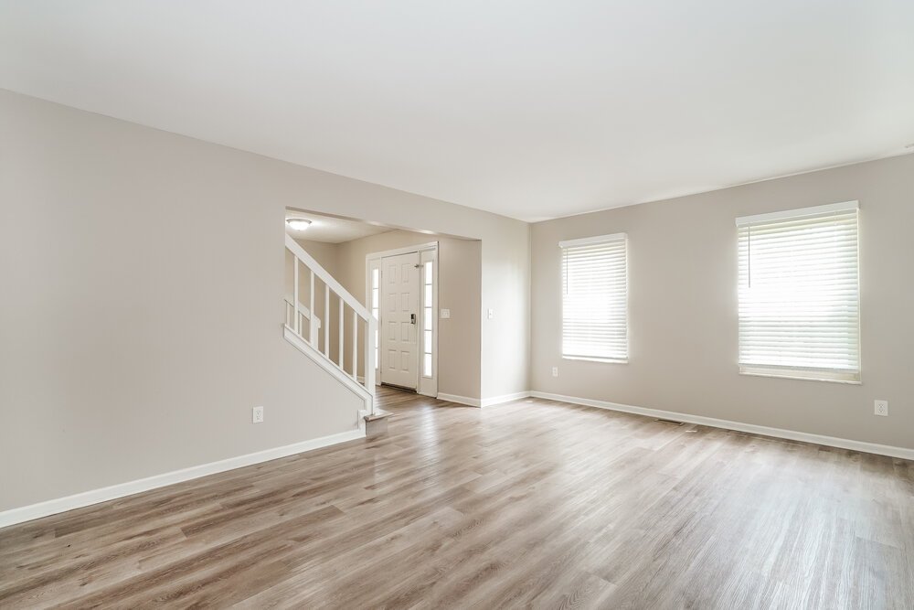 4-Bed Rental on 1127 Crestview St photo 6