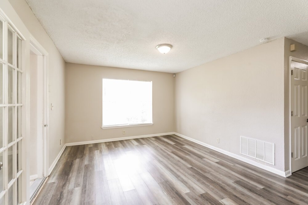 3-Bed Rental on 5528 Vernon Rd photo 6