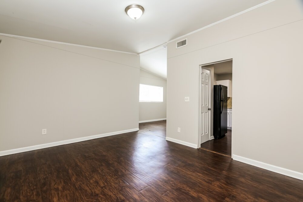 3-Bed Rental on 2202 Leon Rd photo 6