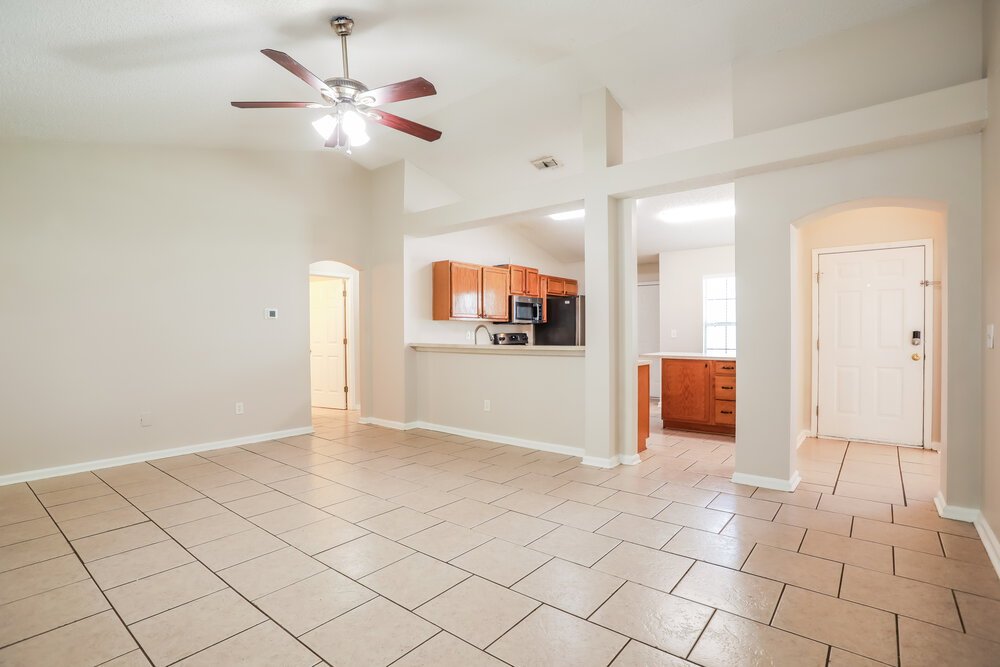 4-Bed Rental on 492 Heron Nest photo 6