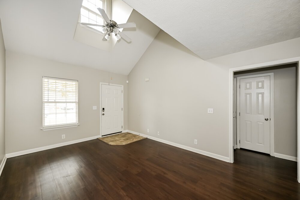 3-Bed Rental on 2726 Apostle Ln photo 6