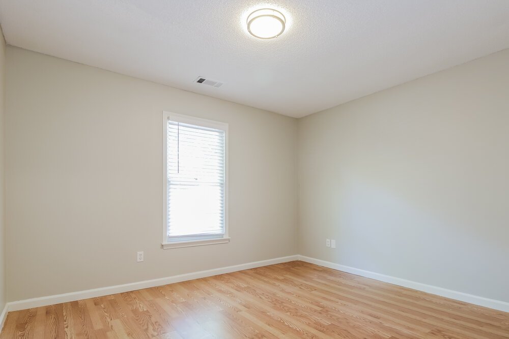 3-Bed Rental on 1470 Cider House photo 6