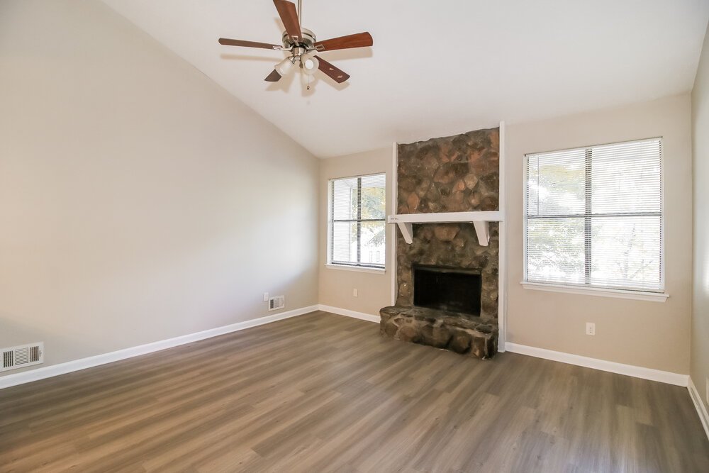 3-Bed Rental on 8807 Parliament Place photo 6