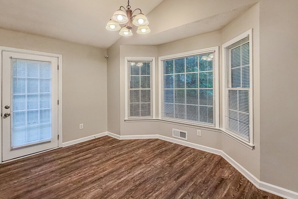 3-Bed Rental on 140 Loxley Ct photo 7
