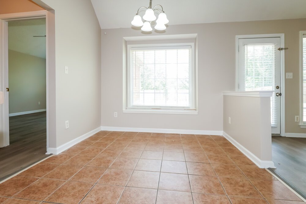 3-Bed Rental on 10050 Bloomsbury Ave photo 7