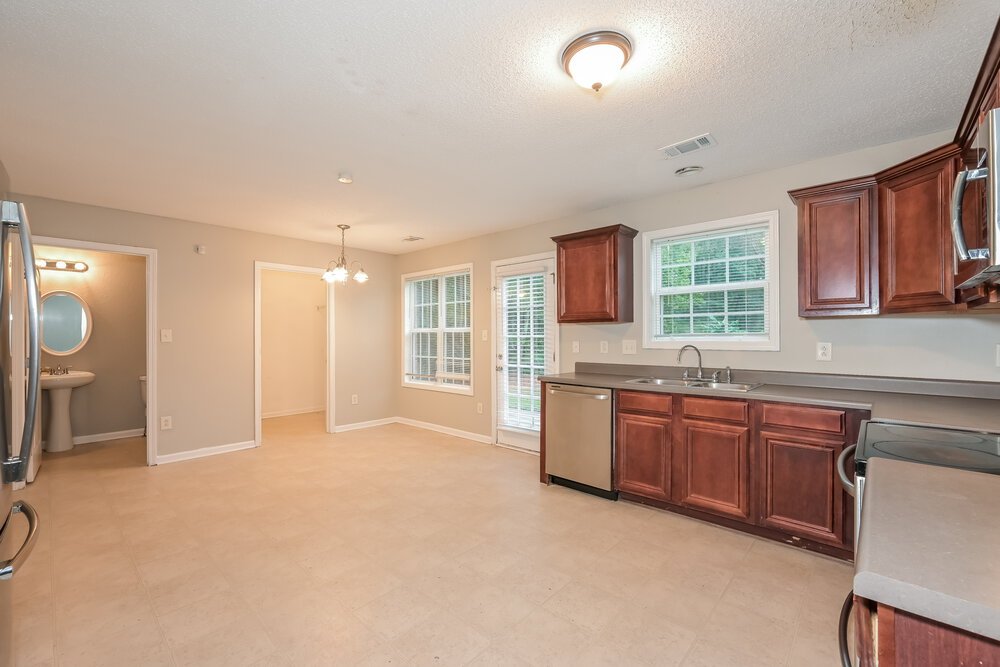 4-Bed Rental on 3363 Newtons Crest photo 7