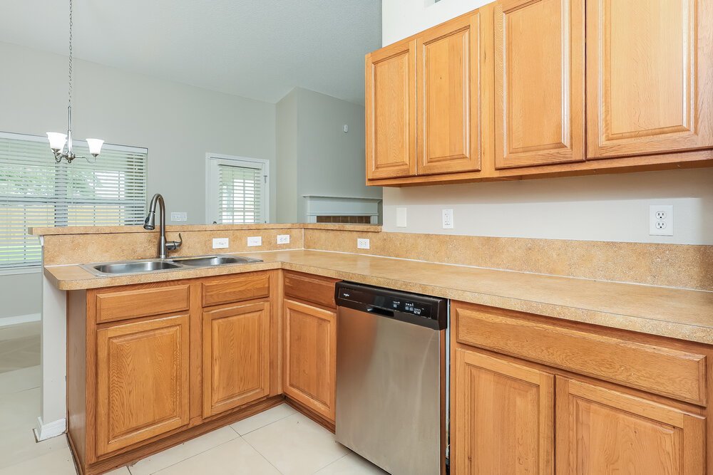 4-Bed Rental on 3209 Silverado Cir photo 7