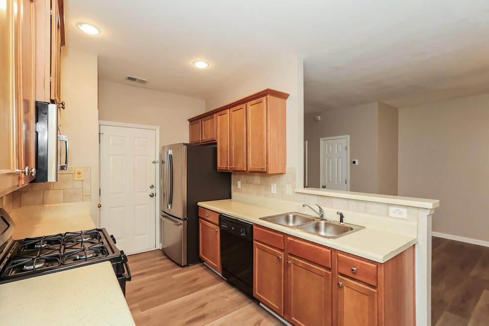3-Bed Rental on 713 Celeste Ln photo 7