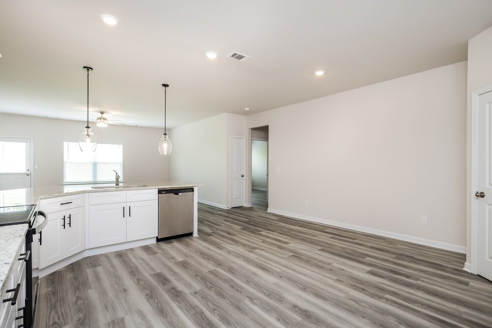 4-Bed Rental on 1420 Sodbuster Dr photo 7