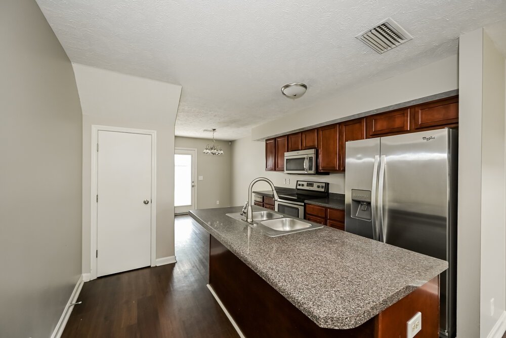 3-Bed Rental on 2726 Apostle Ln photo 7