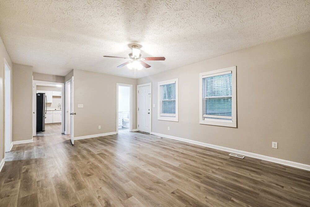 4-Bed Rental on 1910 Meadowchase Ct photo 7