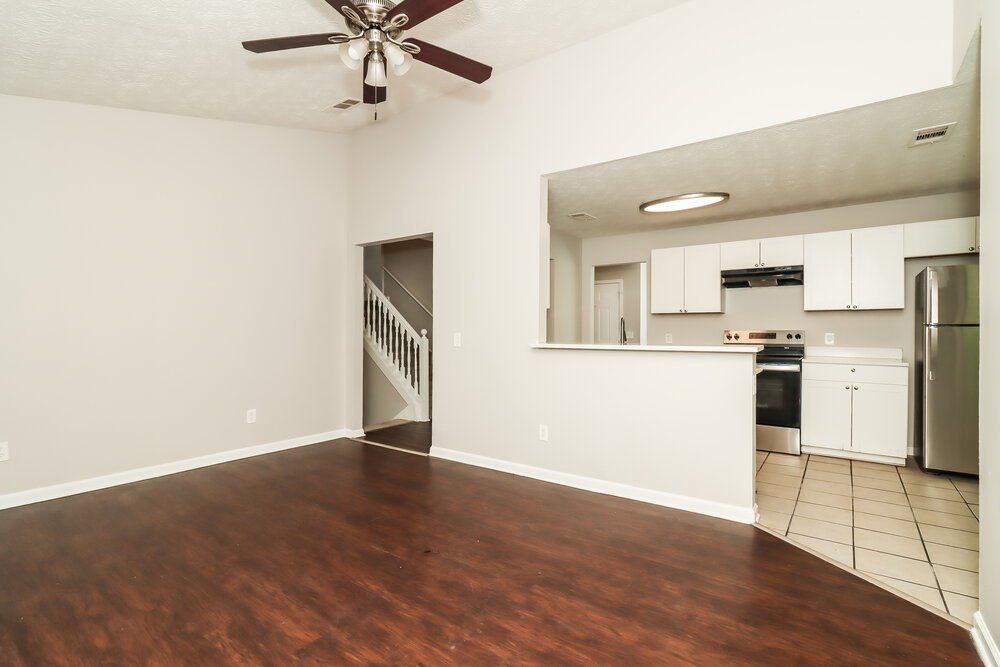 4-Bed Rental on 1799 Killarney Dr photo 7