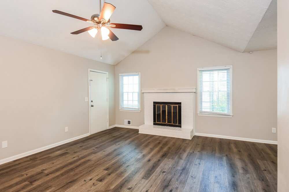 3-Bed Rental on 1471 Daniel Ln photo 7