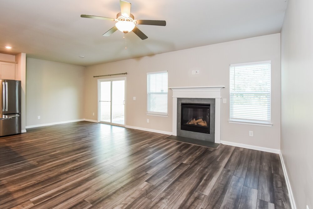 5-Bed Rental on 6068 Hickory Creek photo 7