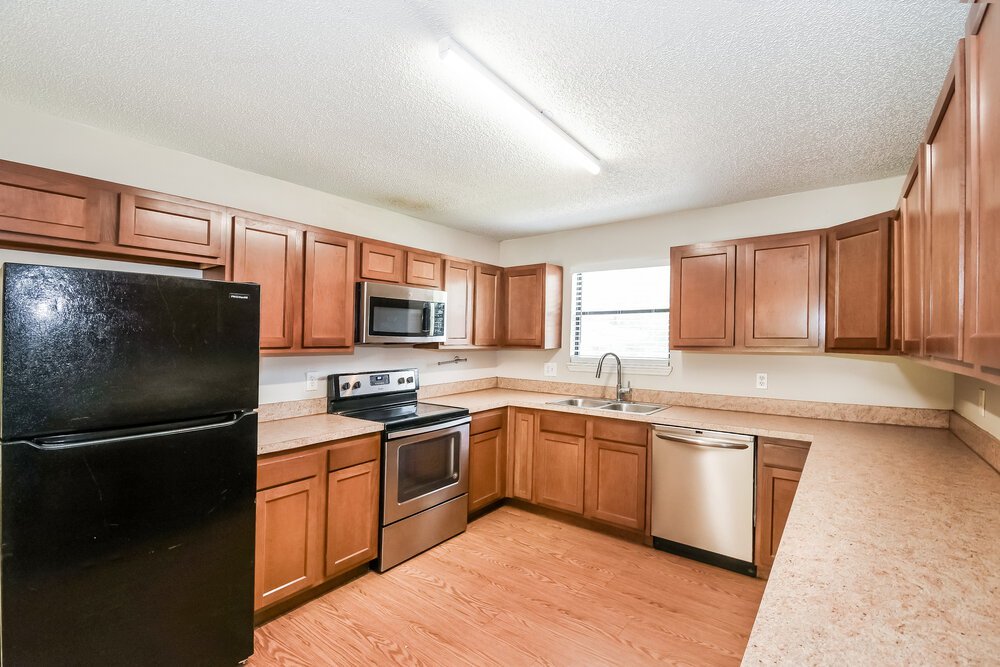 3-Bed Rental on 8442 Finwood Ave photo 7