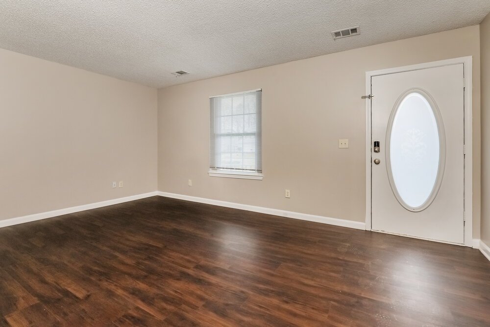 4-Bed Rental on 1367 Misty Ridge photo 8