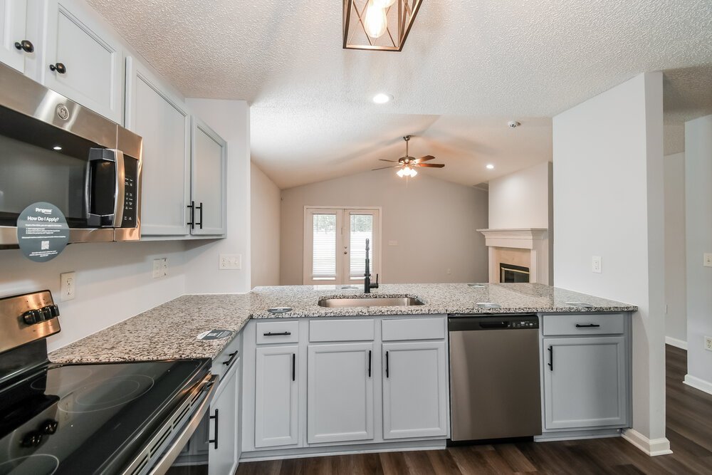3-Bed Rental on 8030 Welbeck Ln photo 8