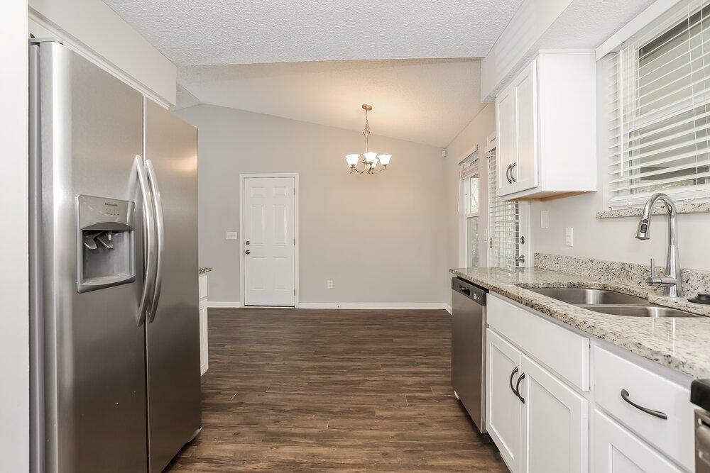 3-Bed Rental on 3695 Deer Crossing photo 8