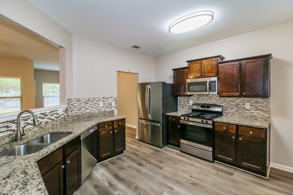 3-Bed Rental on 3482 Sandstone Trl photo 8