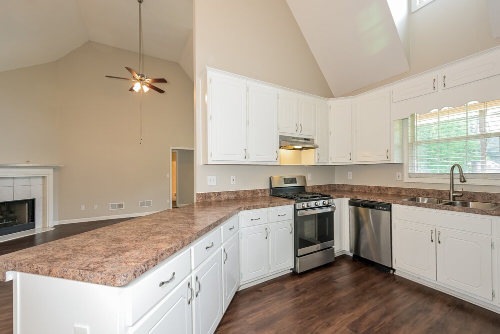 3-Bed Rental on 128 Alexander Dr photo 8
