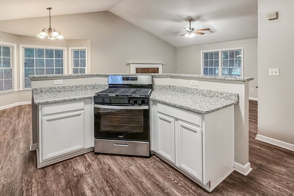 3-Bed Rental on 140 Loxley Ct photo 8