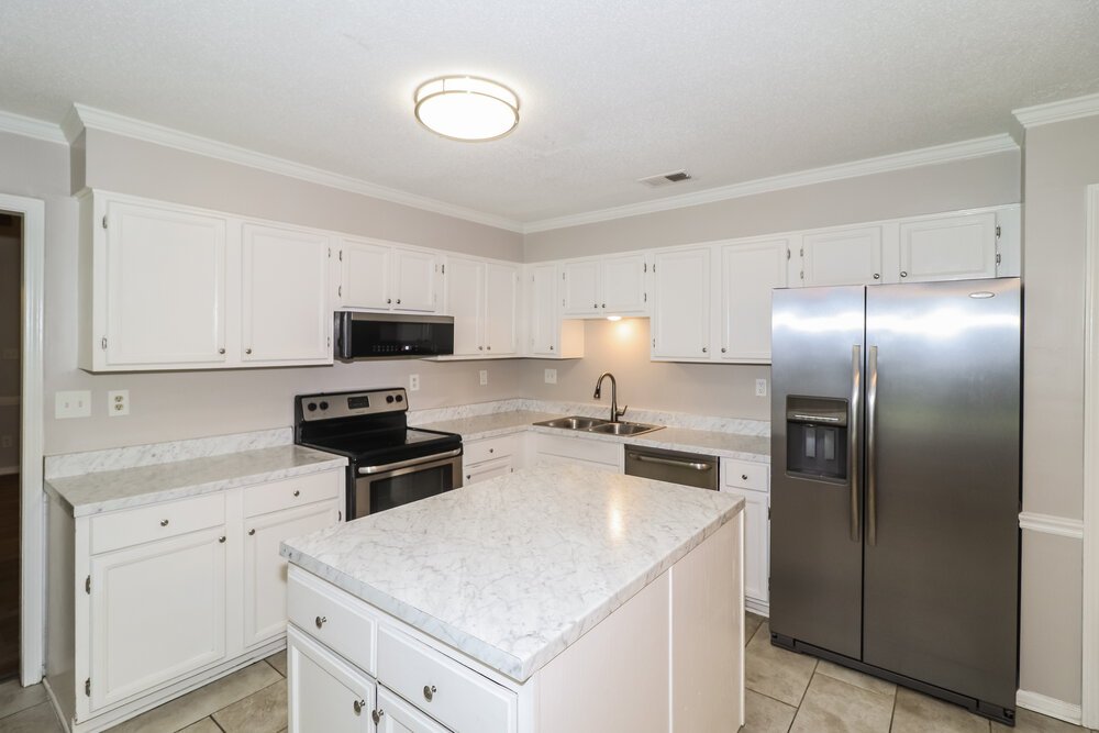 3-Bed Rental on 1366 Sandy Stone photo 8
